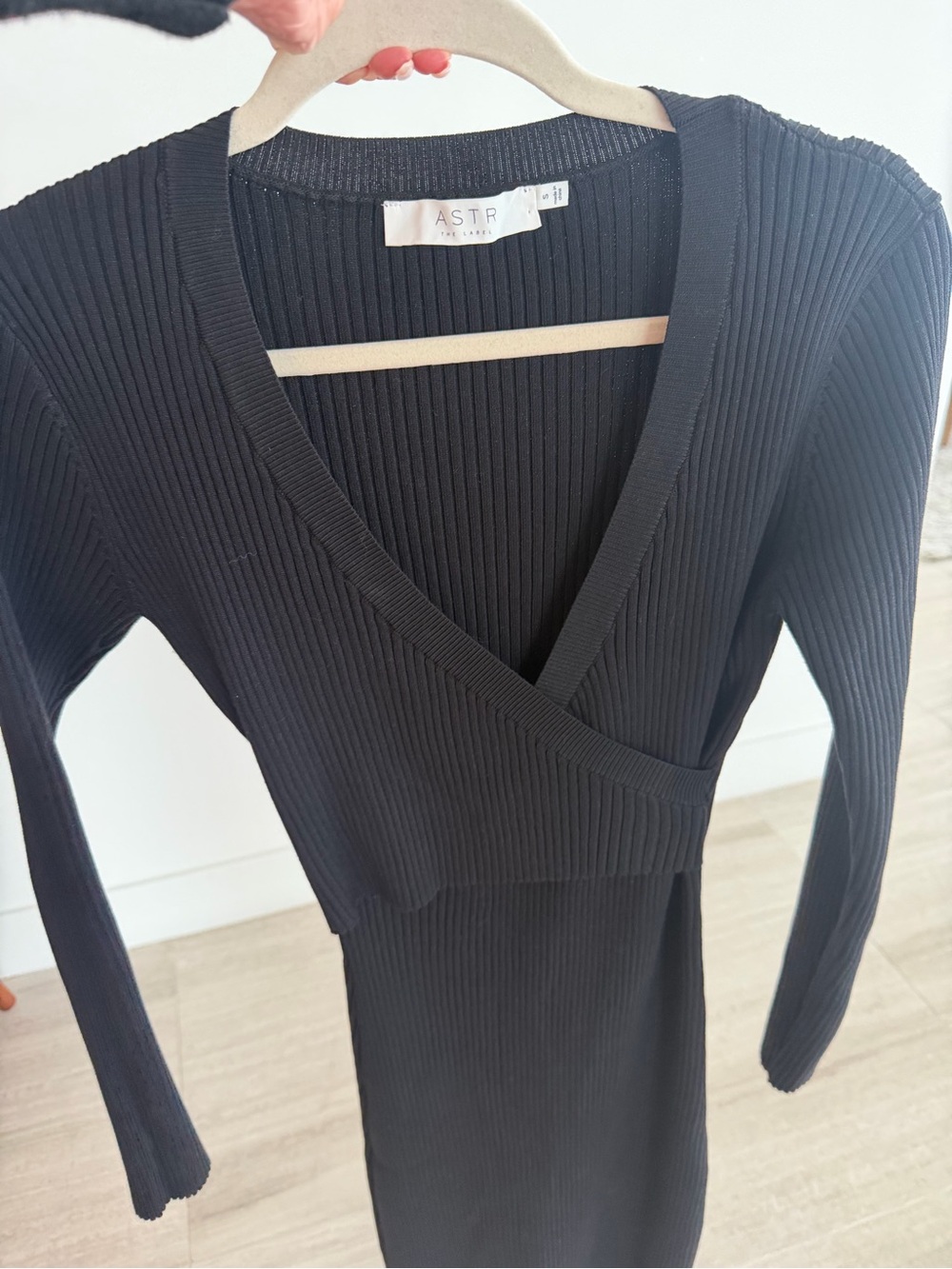 Astr Black Ribbed Long Sleeve Maxi Dress - Picture 5 of 7